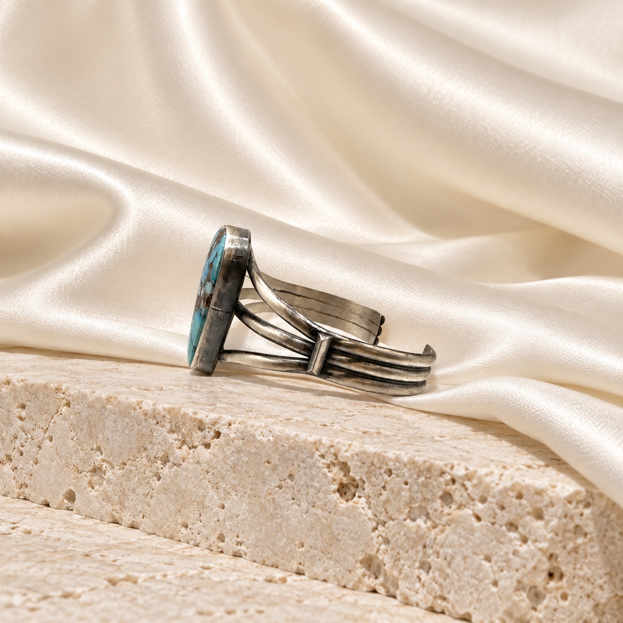 D. Skeets Sterling Silver & Turquoise Tri-Shank Cuff Bracelet