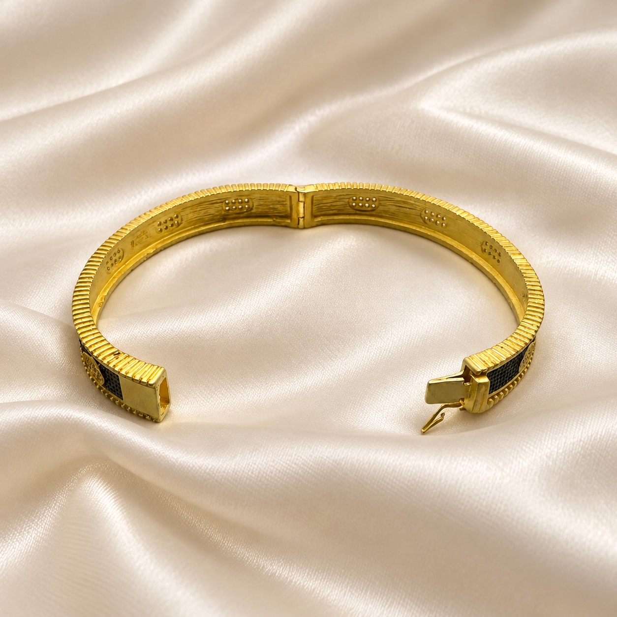 Freida Rothman 14K Matte Gold & Black Rhodium Oval Eternity Hinged Bangle